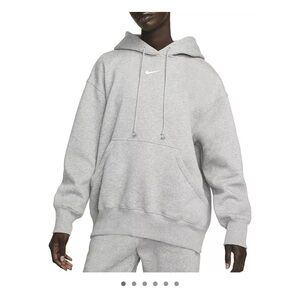 Nike Men's Gray Hoodie